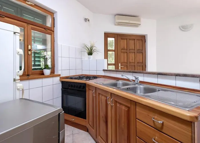 Dolac Side - Two Bedroom 1