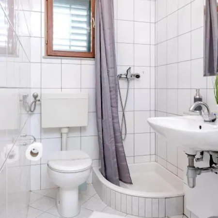 아파트 Dolac Side - Two Bedroom 1 이반 돌라츠