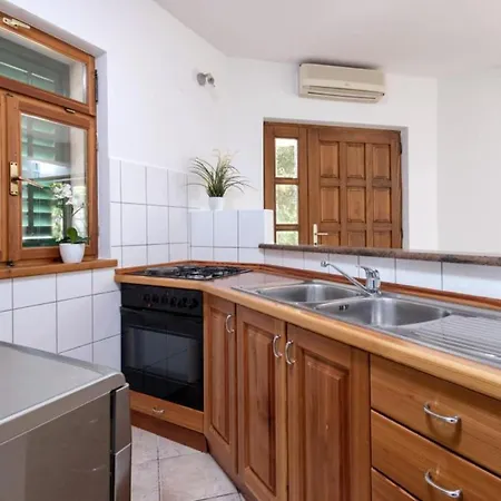 Dolac Side - Two Bedroom 1